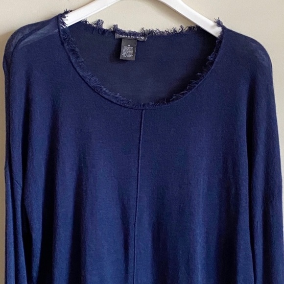 Chelsea & Theodore Raw Hem Blue Size M - Picture 2 of 5
